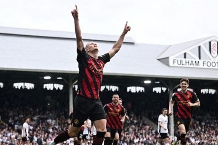 Ering Haaland liên tiếp xô đổ những kỷ lục 'khủng' trong màu áo Man City