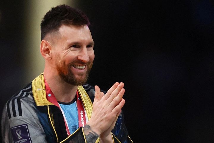 Messi làm trái ý HLV PSG