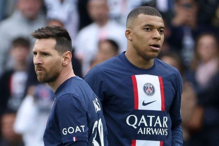 CĐV Barca vui mừng khi Messi bị phạt