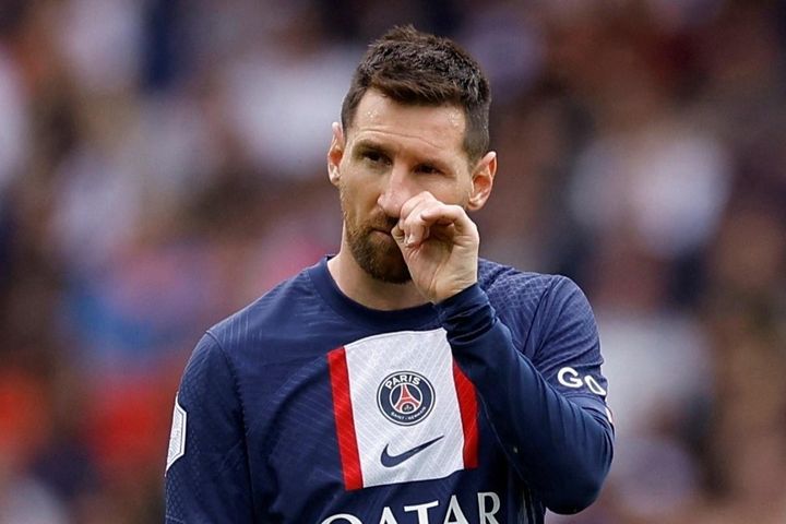 Messi phải giảm 75% lương nếu trở lại Barca