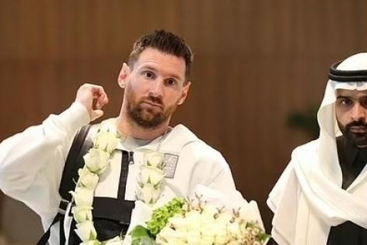 Truyền thông: Messi đã đá trận cuối cho PSG và suy nghĩ về lời mời thi đấu tại Saudi Arabia?