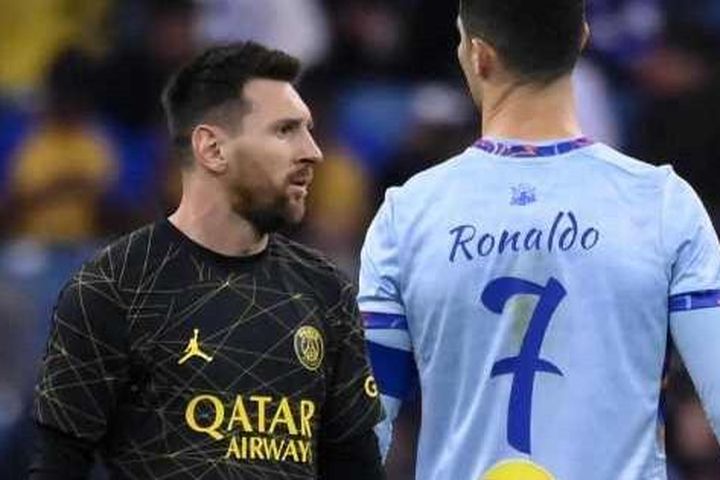 Sky Sports: Messi có thể nhận 400 triệu bảng/mùa nếu đến Al Hilal, vượt xa Ronaldo