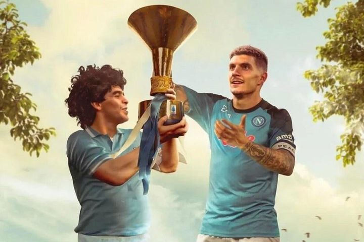 Napoli - vô địch trong cảm hứng bất tận Maradona