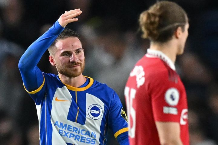Liverpool qua mặt MU, Chelsea lấy Mane