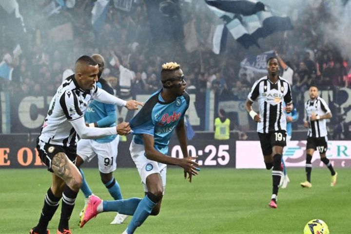 Kết quả bóng đá Udinese - Napoli: Osimhen chói sáng, vua mới đăng quang (Serie A)