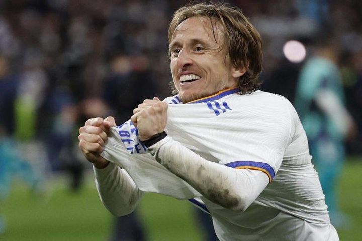Luka Modric từ chối đại gia Saudi Arabia