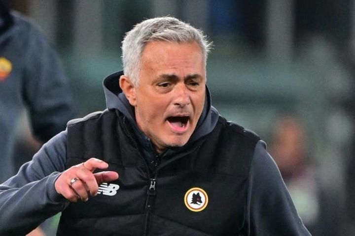 Mourinho nổi giận