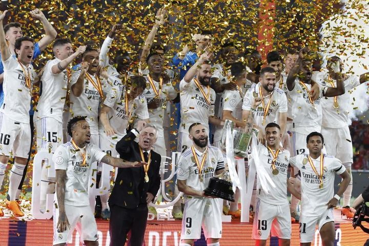Khoảnh khắc Real Madrid nâng cao danh hiệu cúp Nhà vua Tây Ban Nha sau 9 năm chờ đợi