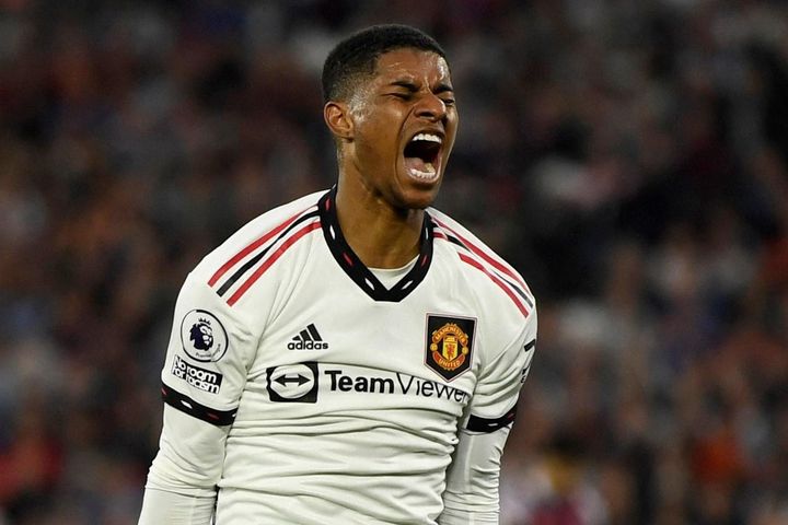 Man United thua CLB đang đua trụ hạng