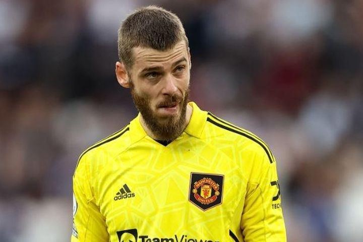 Đồng đội ngỡ ngàng trước sai lầm của De Gea