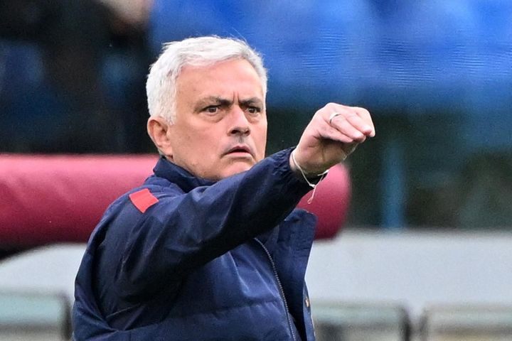 PSG muốn chiêu mộ Mourinho