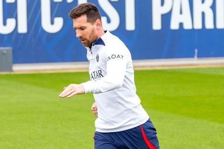 Messi trở lại PSG tập luyện một mình, án treo giò có thể được bỏ