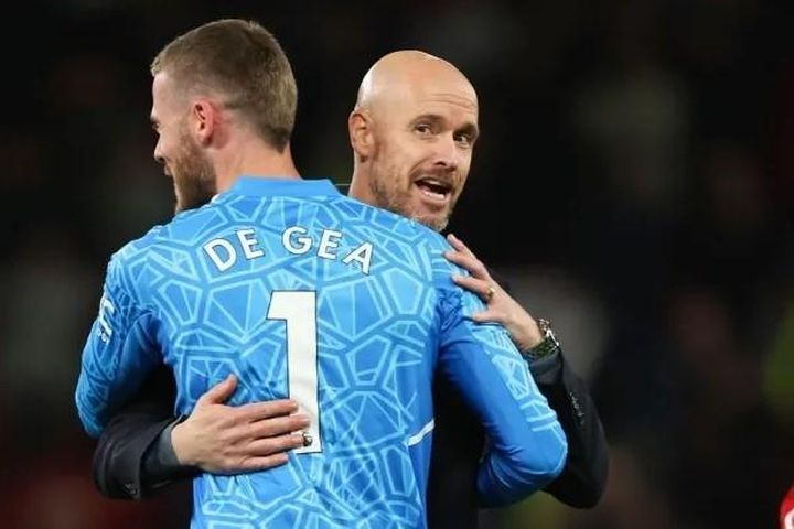 Thủ môn David De Gea phá kỷ lục ra sân cho MU