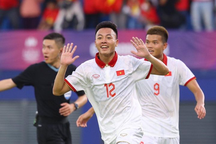 Lịch thi đấu bóng đá hôm nay 8/5 và ngày mai 9/5