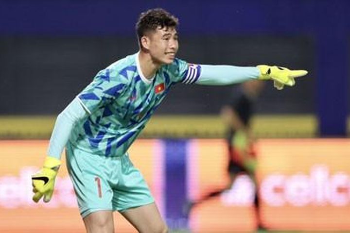 Văn Chuẩn chịu bàn thua oan ức trước U22 Malaysia; HLV trưởng Lào bất ngờ ca ngợi U22 Việt Nam