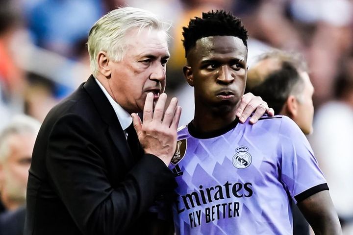 Valencia yêu cầu Ancelotti xin lỗi