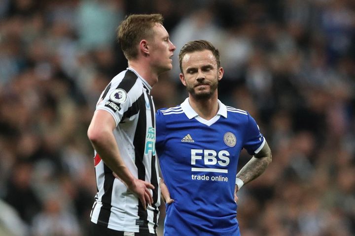 Cuộc đua trụ hạng Premier League kịch tính đến vòng đấu cuối