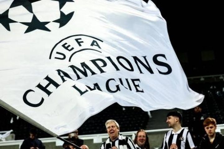 Đội bóng thứ 3 tại Premier League đoạt vé dự Champions League