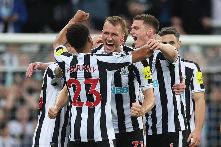 Newcastle qua mặt MU, Liverpool giành vé Champions League