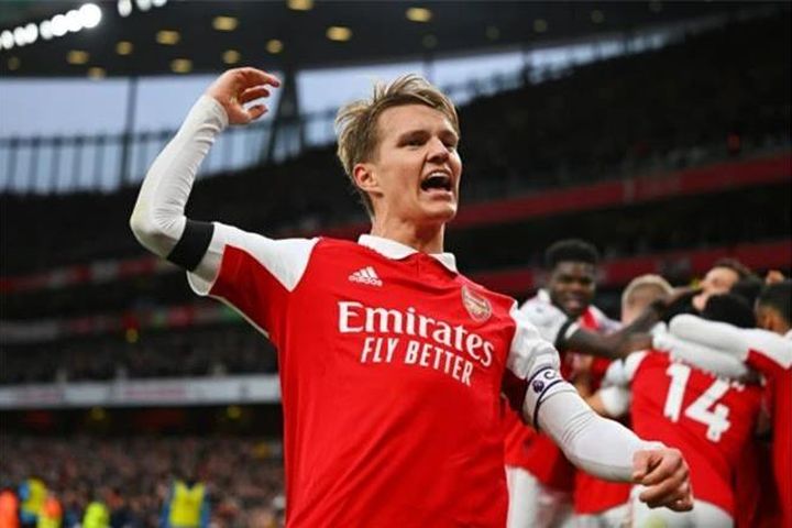 Arsenal hưởng lợi lớn từ án phạt trừ điểm của Juventus
