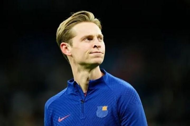 Barca lên kế hoạch 'trói chân' De Jong dài hạn