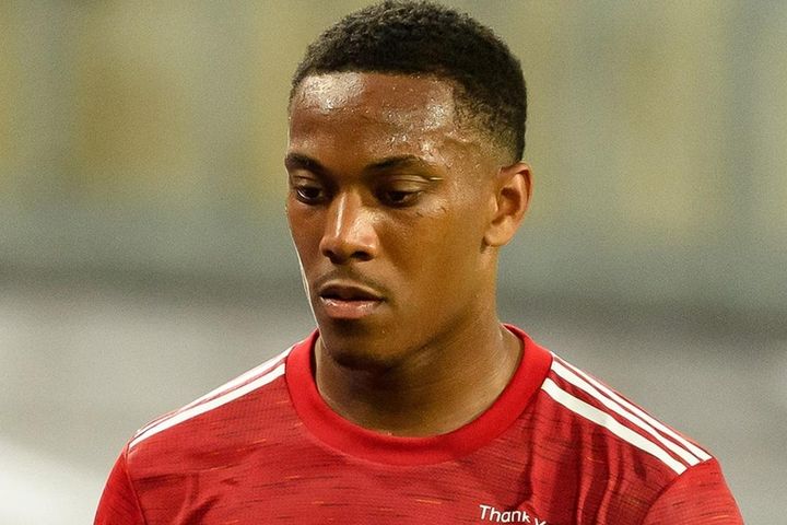 Man United chia tay Martial, giành sao với Arsenal