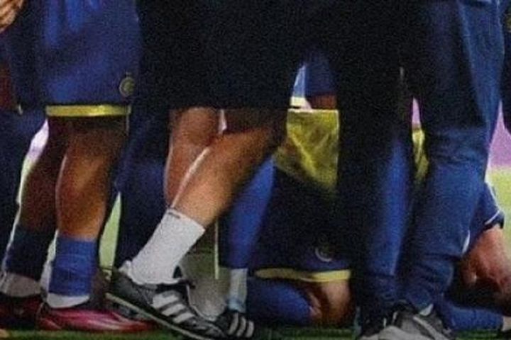 Al Nassr: Ronaldo thực hiện nghi thức giống người Arab sau khi ghi bàn