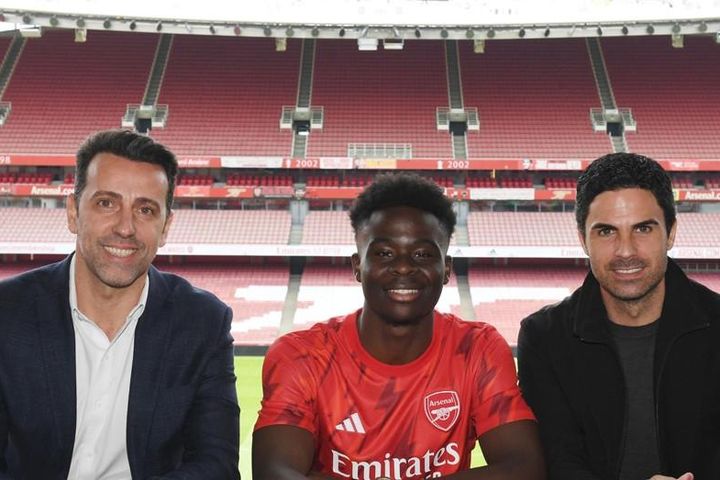 Bukayo Saka nhận lương cao nhất Arsenal
