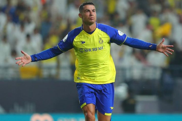 Ronaldo lại khiến khán giả trầm trồ, có hành động ăn mừng bất ngờ