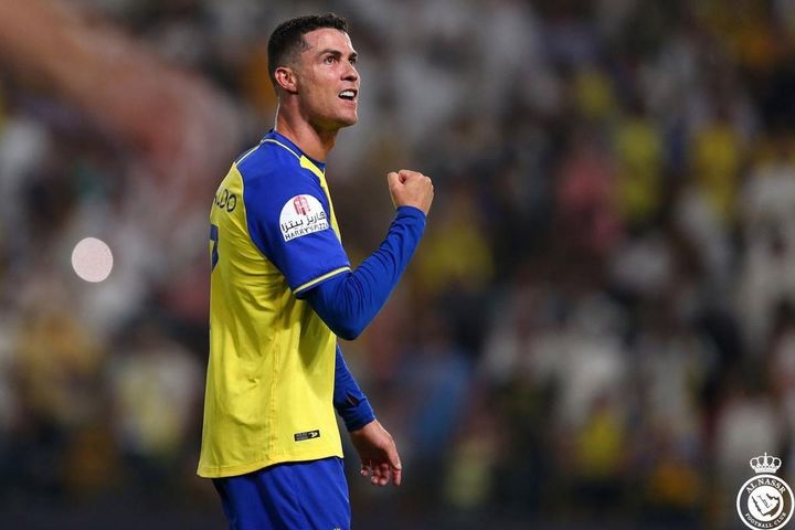 Ghi siêu phẩm giúp Al Nassr thắng trận, Ronaldo 'nổ' tưng bừng