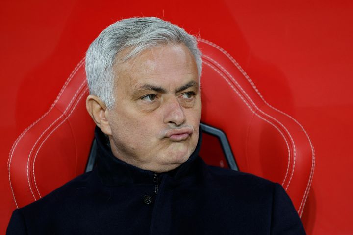 Mourinho sẵn sàng dẫn dắt PSG