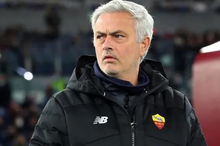 Lộ điểm đến mới của Jose Mourinho nếu rời Roma