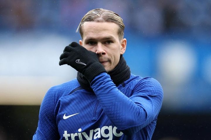 Những đội bóng mua sắm thất bại ở mùa 2022/23