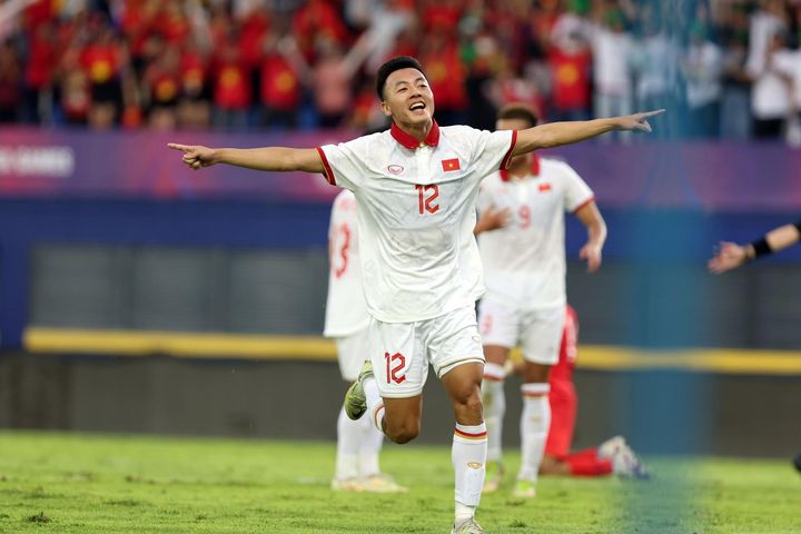 Công bố lịch thi đấu vòng loại U23 châu Á 2024 của U23 Việt Nam; MU 'trả giá' khi vừa giành vé dự Champions League