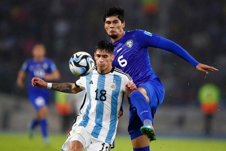 Nhà vô địch châu Á phải nói lời cám ơn 'hậu bối' của Messi