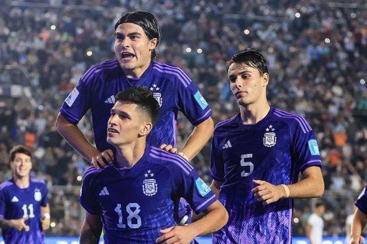 Argentina phô diễn sức mạnh tại U20 World Cup