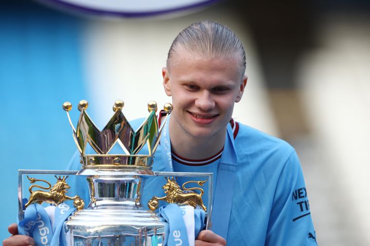 Haaland thắng giải Cầu thủ hay nhất mùa Premier League