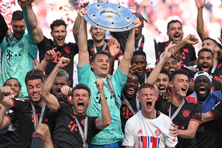 Dortmund hòa, Bayern vô địch Đức mùa thứ 11 liên tiếp