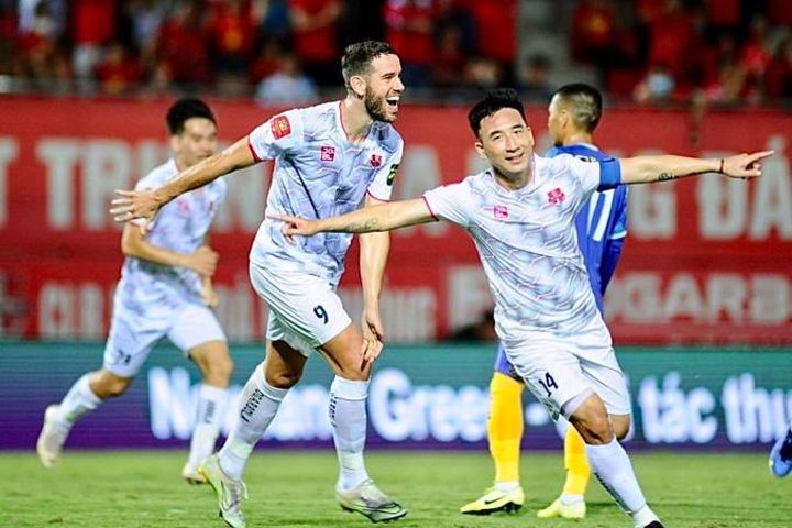 V.League 2023: Công An Hà Nội (CAHN) và Hải Phòng có chiến thắng gây tranh cãi; Trung Quốc hoãn giải giao hữu có U23 Việt Nam