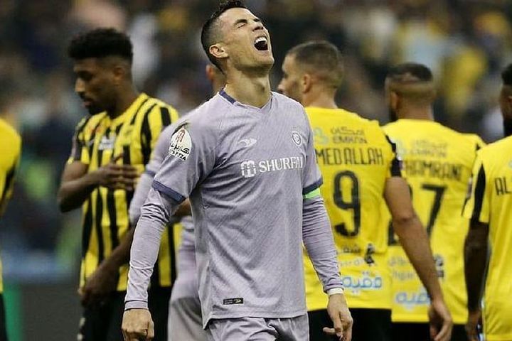 Chuỗi ngày buồn của Ronaldo kéo dài