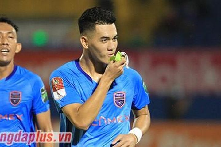 Tiến Linh xóa dớp tịt ngòi, ghi điểm với HLV Troussier; TP.HCM bị đuổi người, bất ngờ thua ngược Hồng Lĩnh Hà Tĩnh