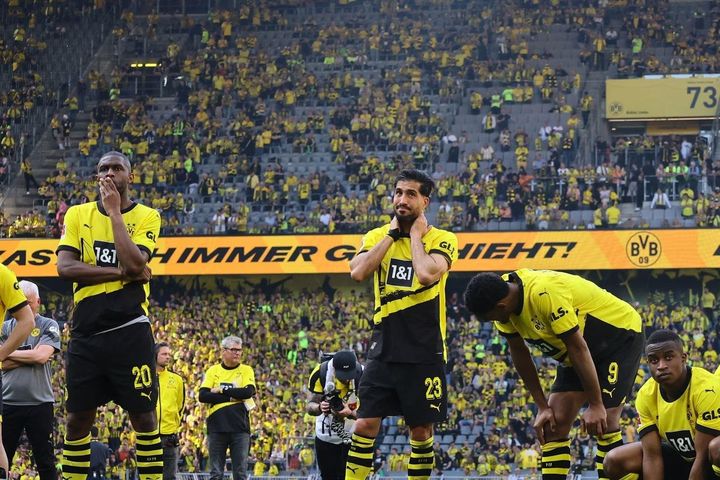 Khoảnh khắc Bayern hân hoan ăn mừng và nỗi đau tột cùng của Dortmund