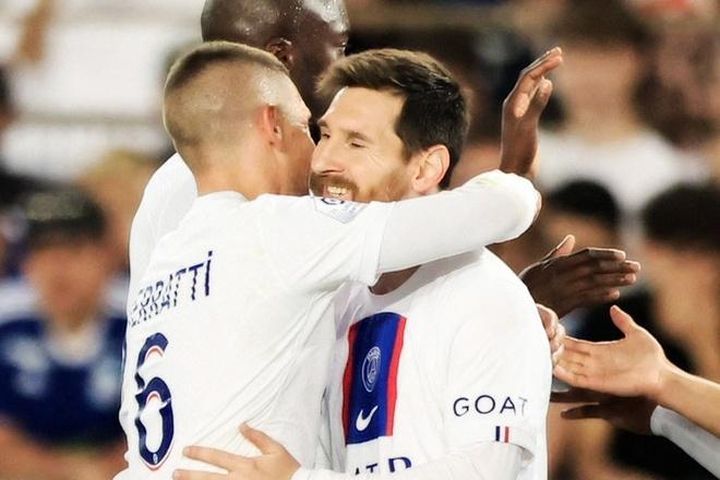 Messi đi vào lịch sử