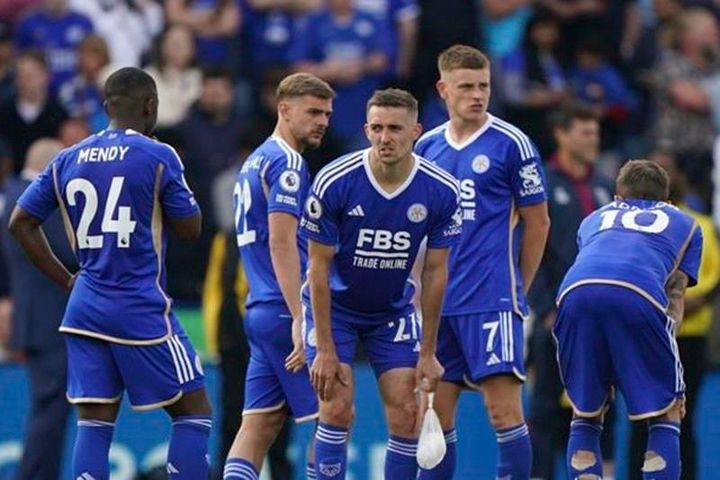 Câu chuyện cổ tích của Leicester kết thúc, Everton đào thoát ngoạn mục năm thứ 2 liên tiếp