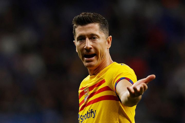 Kịch bản khó khăn chờ Barcelona ở Champions League 2023/24