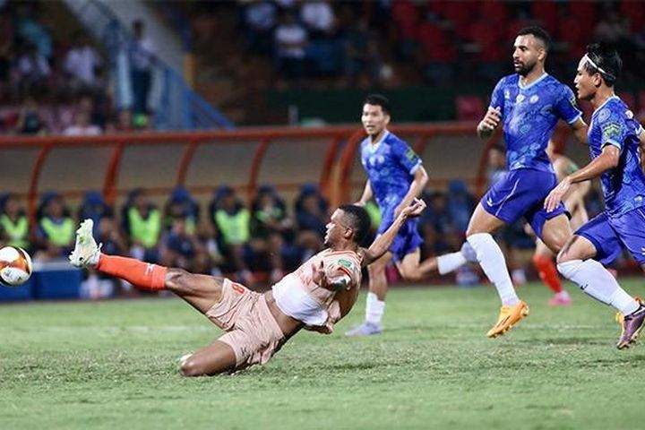 Vì sao trận Công an Hà Nội vs Khánh Hòa được bù giờ… 11 phút?; Kết quả Bình Định 1-1 Hải Phòng: Trận hòa đẳng cấp cao ở V.League