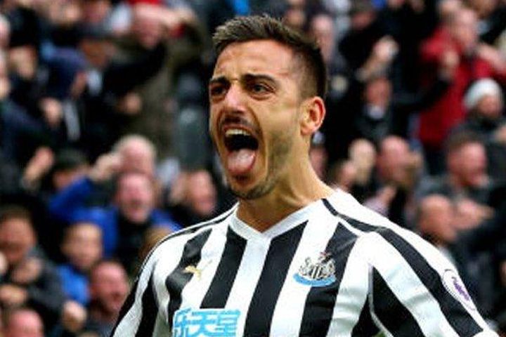 Real gây sốc với tiền đạo từng thất bại ở Newcastle để thay Benzema?