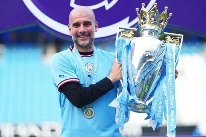 Pep Guardiola nhận giải 'HLV hay nhất Premier League 2022/23'