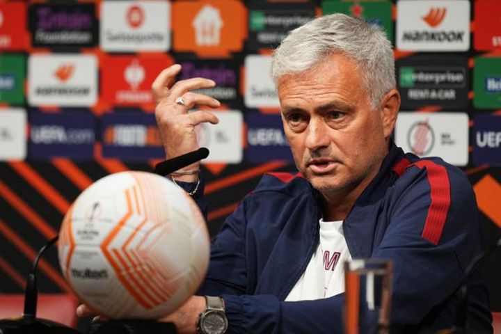 Họp báo trước chung kết Europa League: Mourinho tự tin giúp AS Roma vô địch