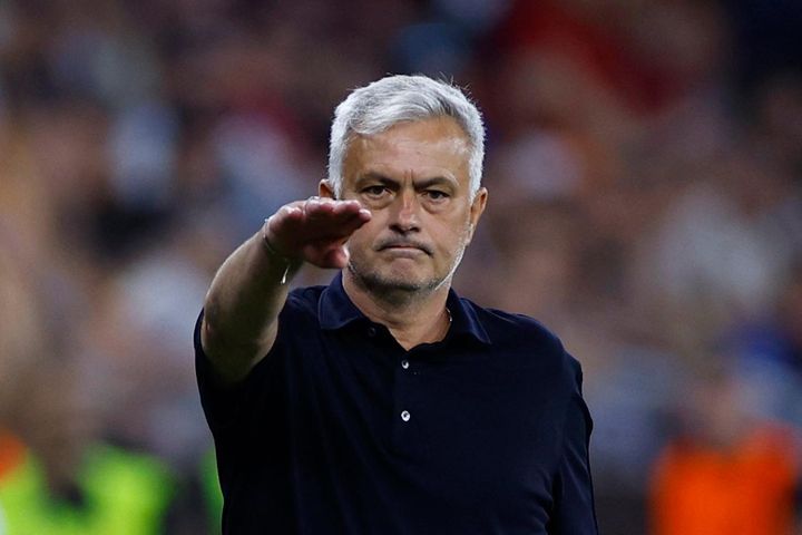 Kế hoạch lớn của Mourinho bị phá sản
